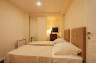 Мини-отель  Albergo Пермь 2-комнатный номер стандарт семейный-4