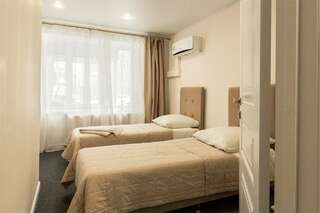 Мини-отель Albergo Пермь Четырехместный номер-11