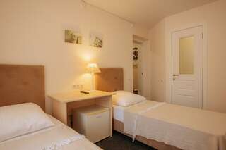 Мини-отель  Albergo Пермь Номер делюкс с 2 односпальными кроватями-1