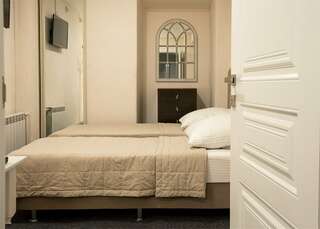 Мини-отель Albergo Пермь Четырехместный номер-12