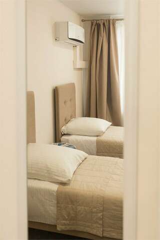 Мини-отель Albergo Пермь Четырехместный номер-3