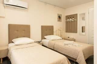 Мини-отель Albergo Пермь Четырехместный номер-2